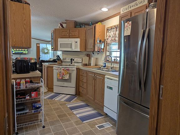 2nd image of 435 32nd Rd Unit 628