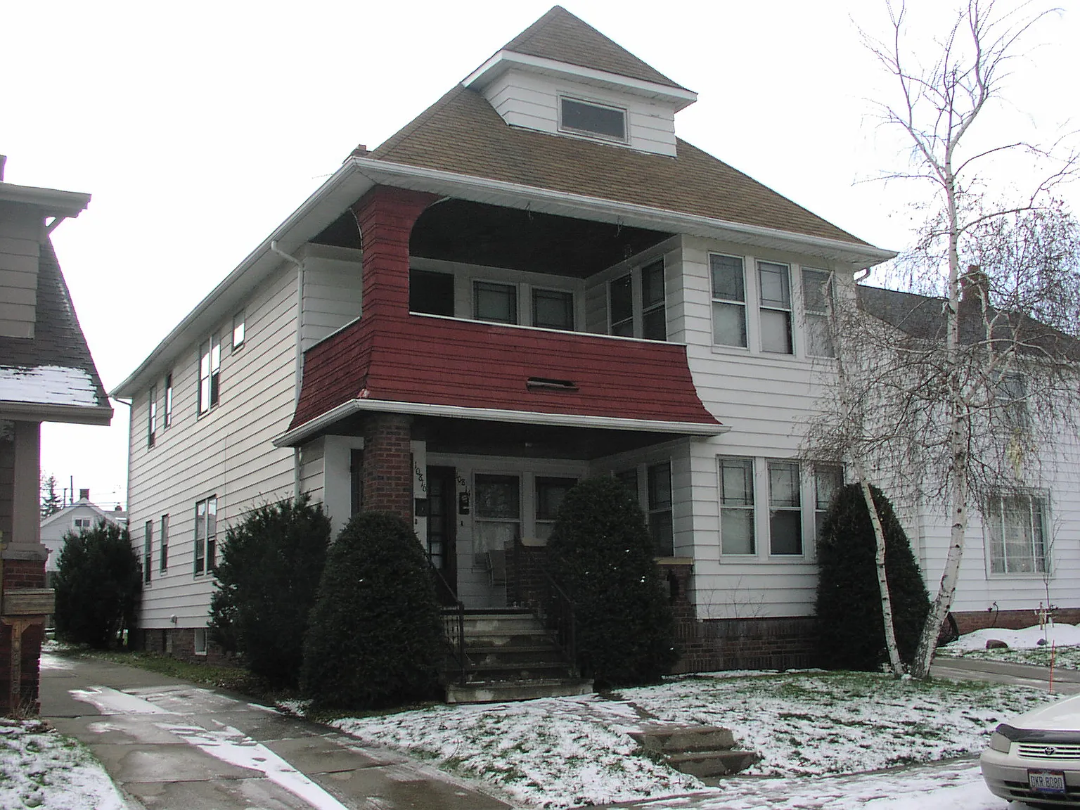 10816 Plymouth Ave photo 1