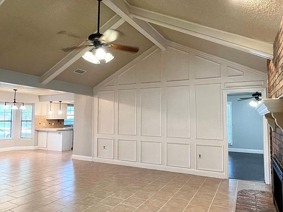 3rd image of 5014 Redwater Dr