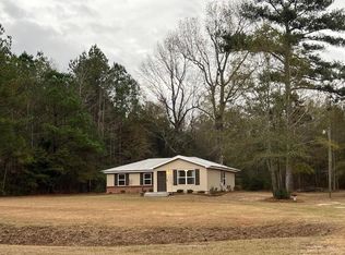 1872 Glen Lawrence Rd, Cowarts, AL 36321