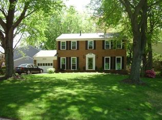 8601 Etta Dr, Springfield, VA 22152