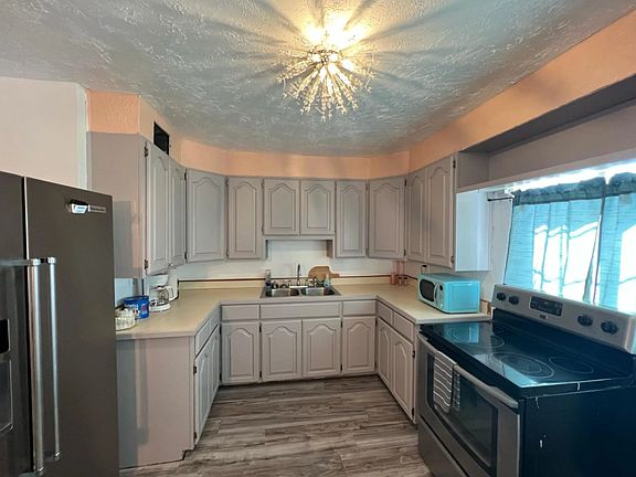 2nd image of 1005 Dogwood Ln