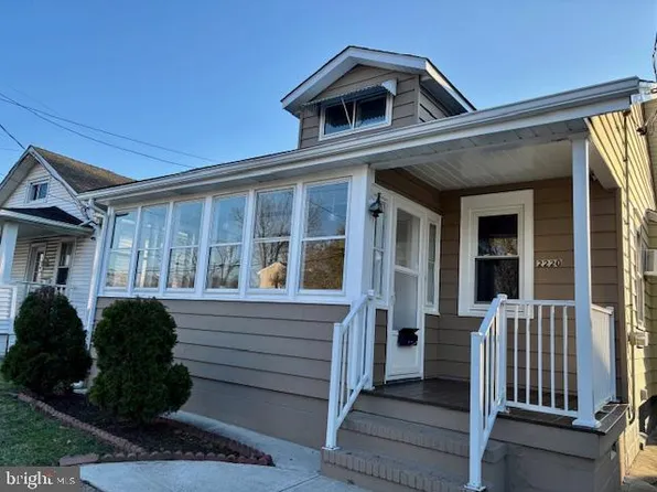 2220 Spruce St, Ewing, NJ 08638