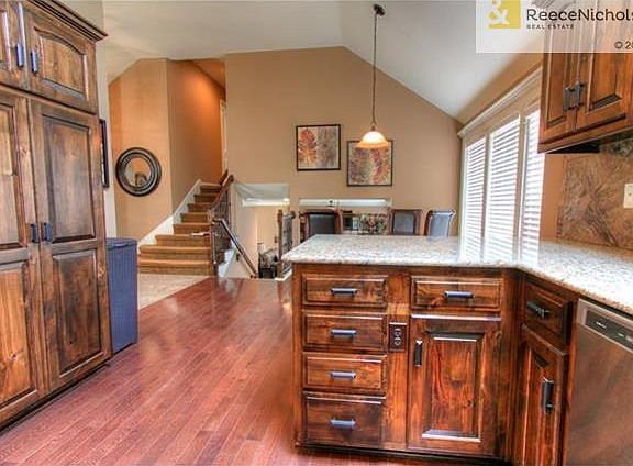 5th image of 8834 N Mersington Ave