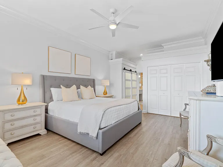 5280 Tivoli Dr — Photo 11