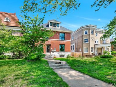 5109 Waterman Blvd, Saint Louis, MO, 63108