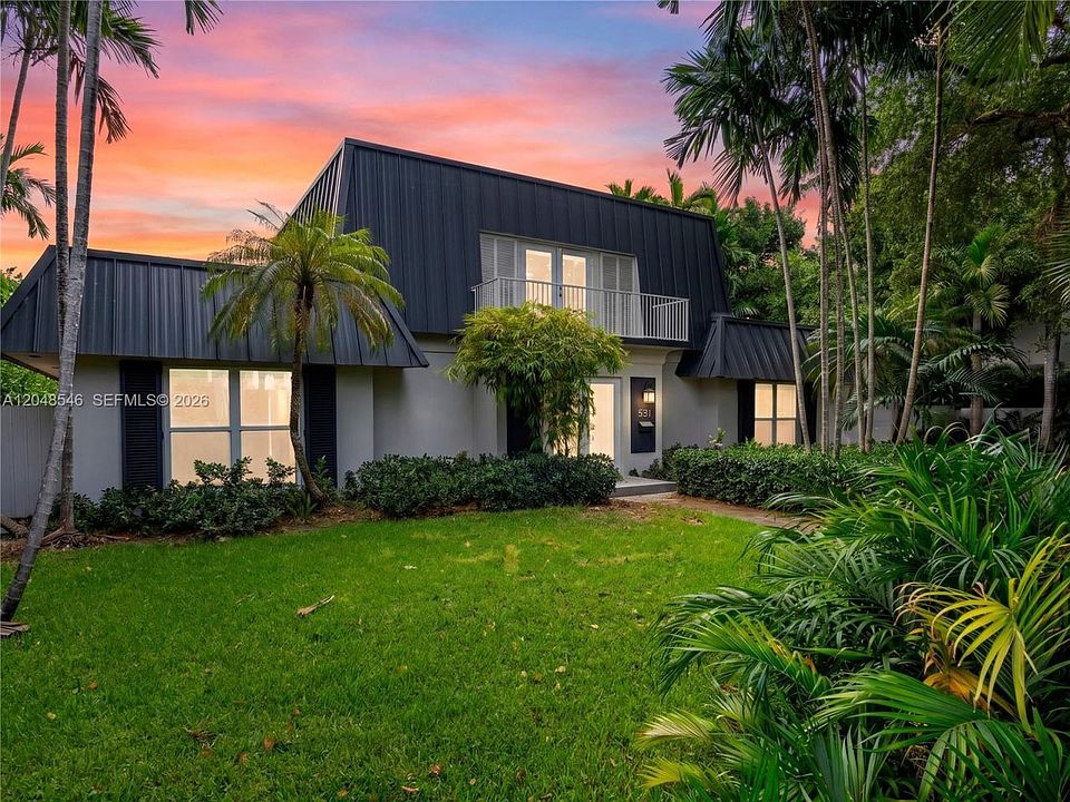 1st image of 651 S Mashta Dr #651
