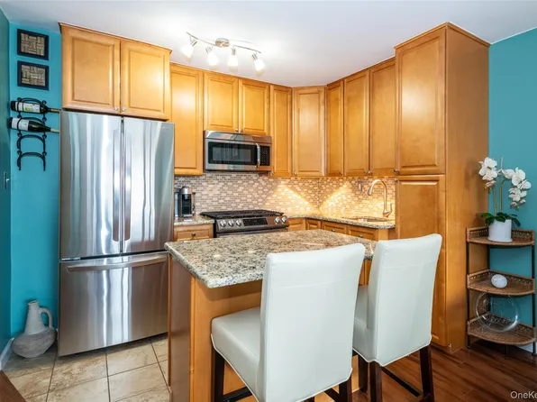 155 Ferris Avenue #11E, White Plains, NY 10603