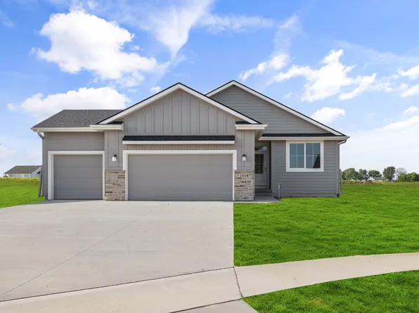1018 Shady Lane Dr, Norwalk, IA 50211