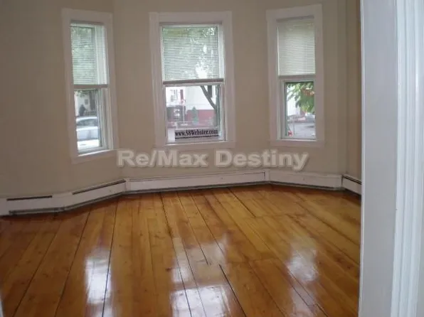 58-64 Webster Ave #58-1, Cambridge, MA 02141