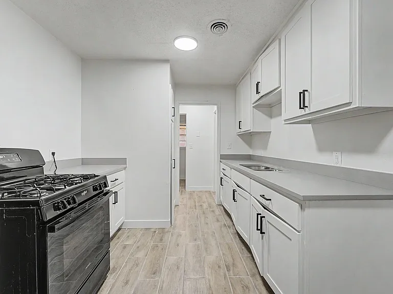3326 E Marshal Apartments — Photo 16