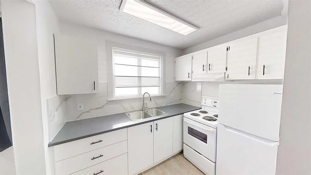 2 bed, 1.0 bath, 796 sqft, $1,325 — Photo 3