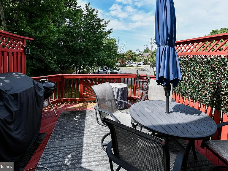 1401 Deep Gorge Ct — Photo 16