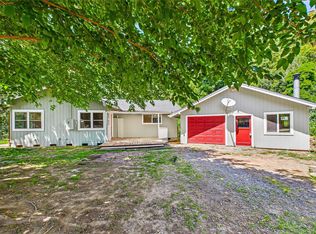 211 Redbud Ln, Willow Creek, CA 95573