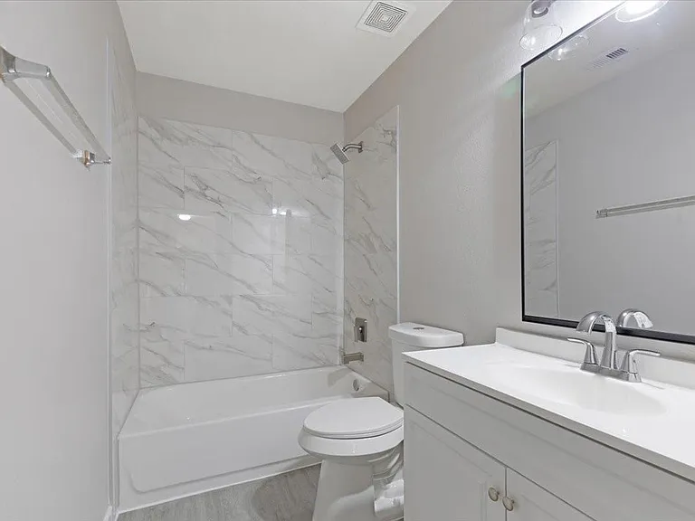 4810 Vintage Grove Ct — Photo 25