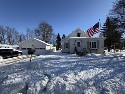 1204 COUNTY ROAD J, Little Suamico, WI, 54141