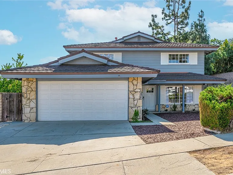 17958 Nearbank Dr — Photo 1