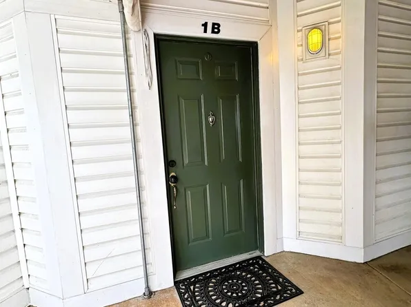 2014 Windsong Dr Unit 1B, Hagerstown, MD 21740