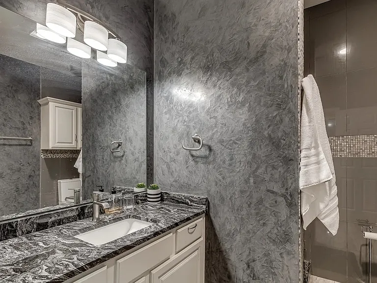 6162 N Brookline Ave #22 — Photo 10