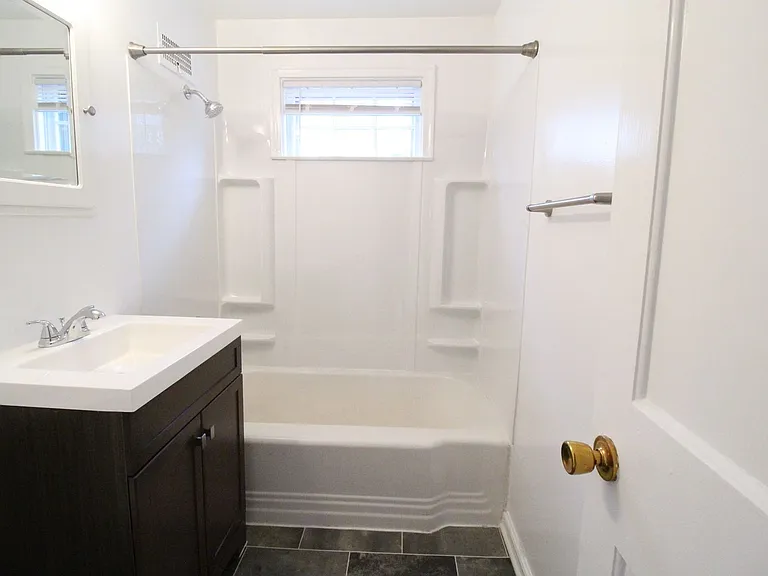 502 E Glendale St — Photo 8
