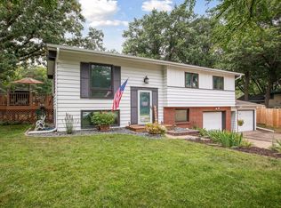 9636 Flintwood St NW, Coon Rapids, MN 55433