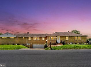 7723 Valleyview Ave, Harrisburg, PA 17112