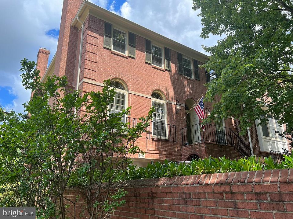 1st image of 9457 Turnberry Dr