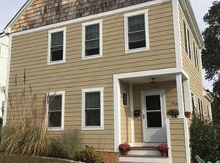 60 Maple St, Somerset, MA 02726