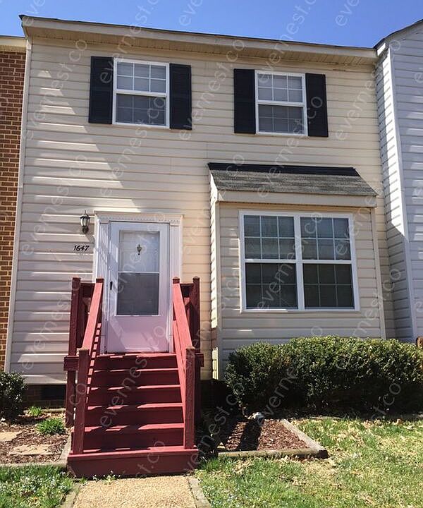 1st image of 1647 Skiffes Creek Cir