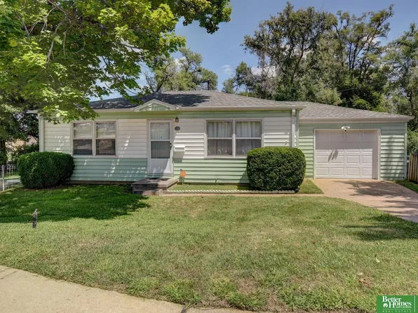 3501 S 67th St, Omaha, NE 68106