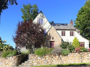 16 Center Ave, Larchmont, NY 10538