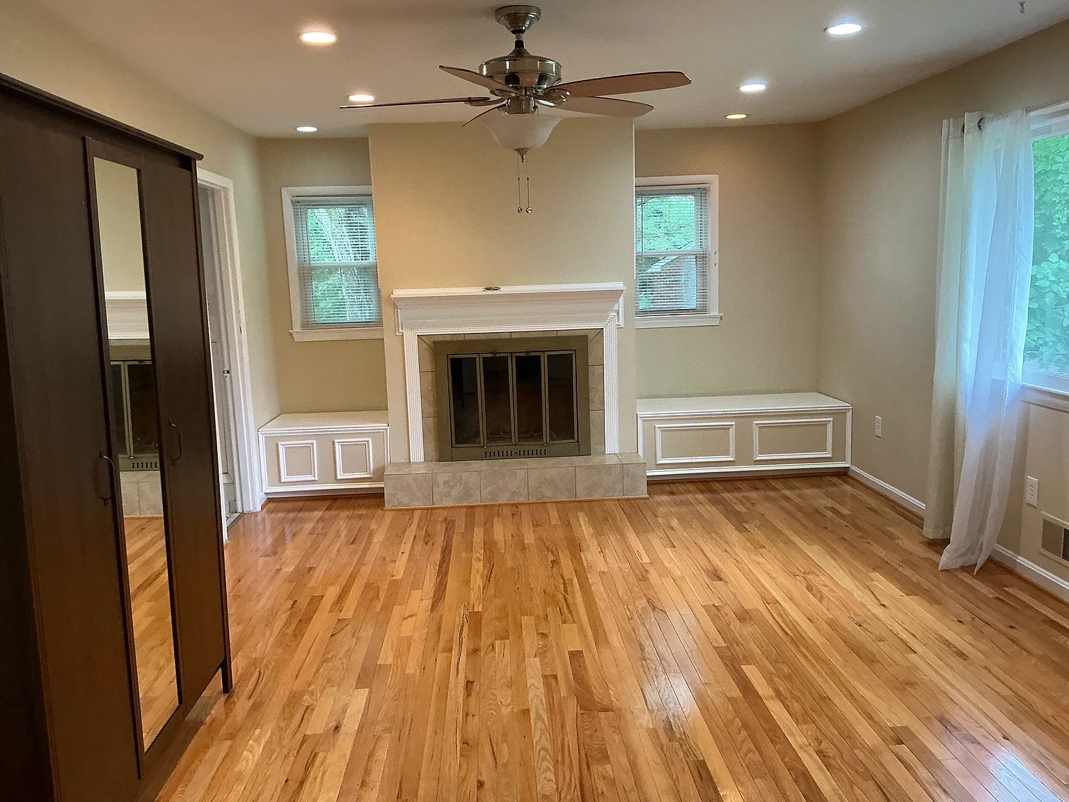 621 Blackstone Ter NW — Photo 4