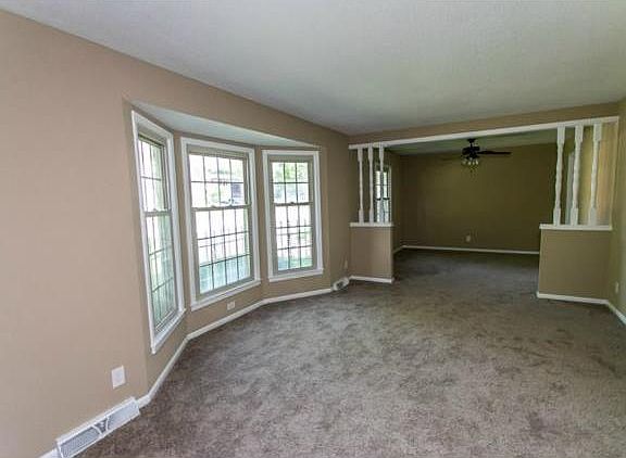 4th image of 2536 N 73rd St