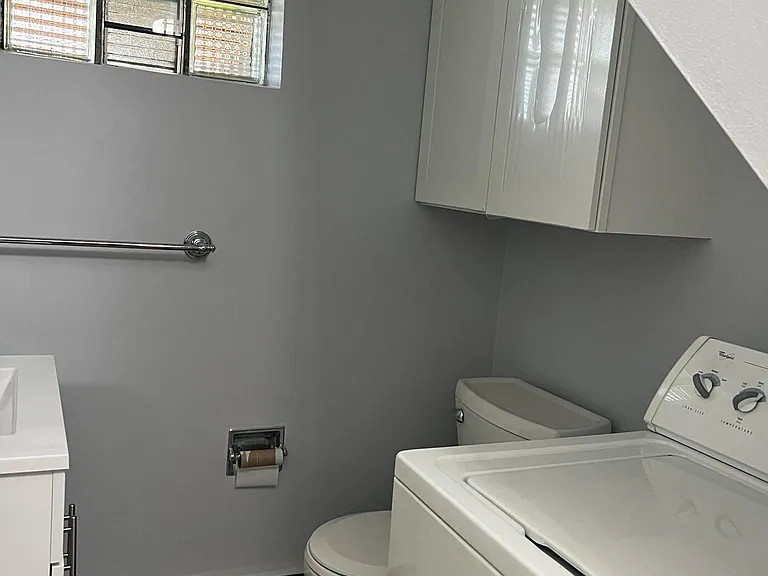 2900 Borland Dr #B — Photo 5