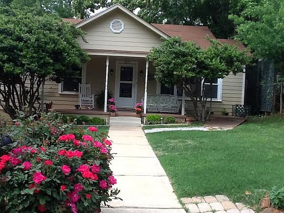 1st image of 707 Highland Dr