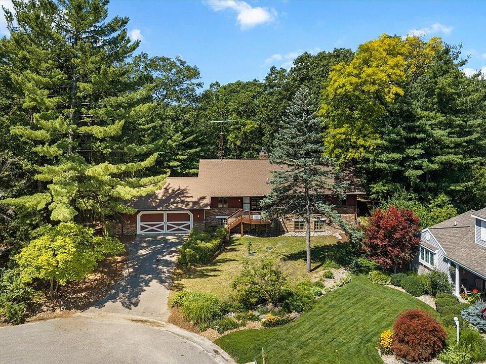 1st image of 3365 Wildridge Dr NE