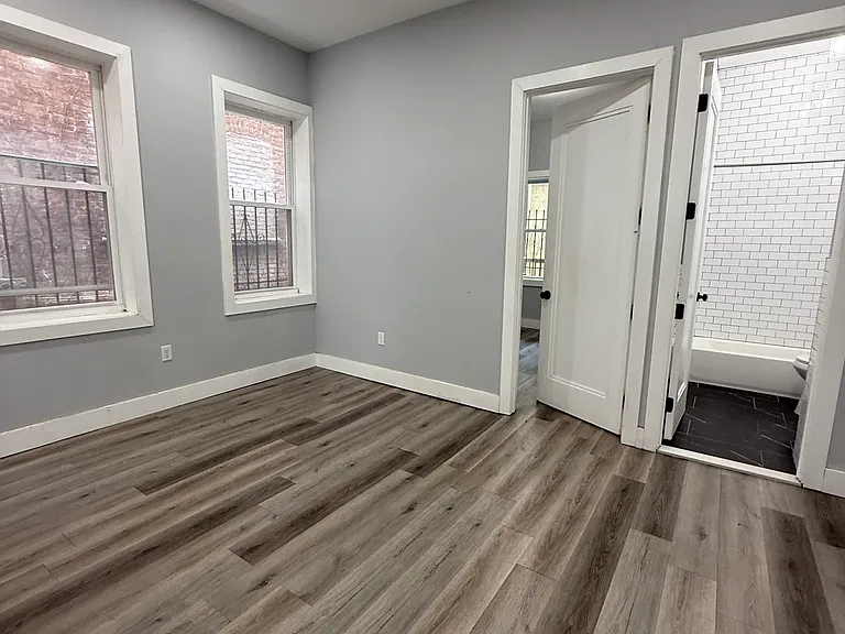 186 Hawthorne Ave #1L — Photo 6