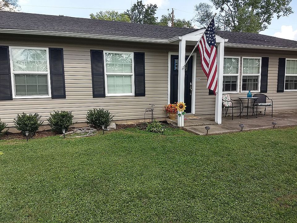 1st image of 2114 Birchwood Dr NE