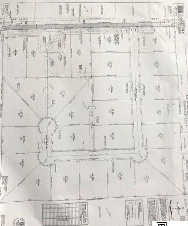 2nd image of 211 Berry Rd