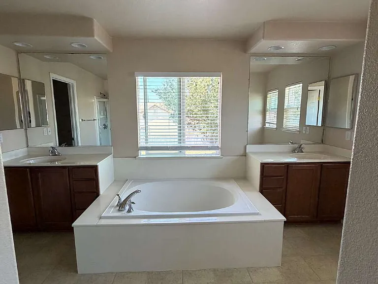 3892 Colma Ave — Photo 20