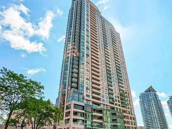 208 Enfield Pl #3301, Mississauga, ON L5B 0G8