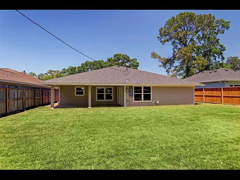 6419 Cindy Ln — Photo 23