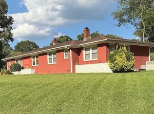 3601 Dresden Dr E, Charlotte, NC 28205