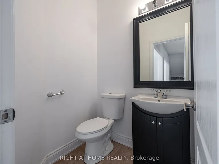 1215 Lowrie St — Photo 18