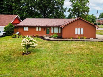 2175 Grissom Dr NE, Warren, OH, 44483