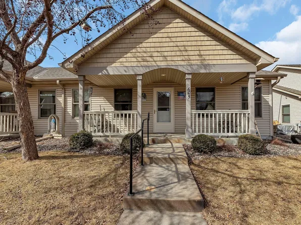 605 Vine Ln, Monticello, MN 55362