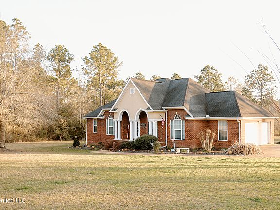 3rd image of 16517 Lake Dr