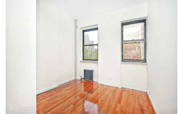 Rented by Douglas Elliman | media 25