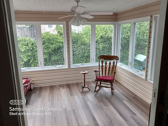 Shade/sun room interior