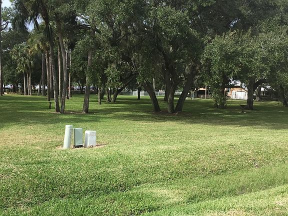 5th image of 12951 Treeline Ct